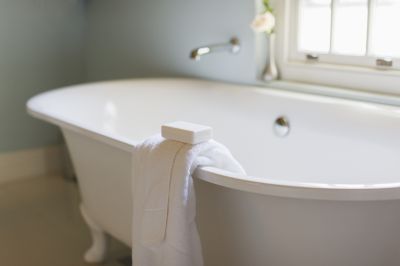 Top Bathtub Installation Companies in Plymouth, IN