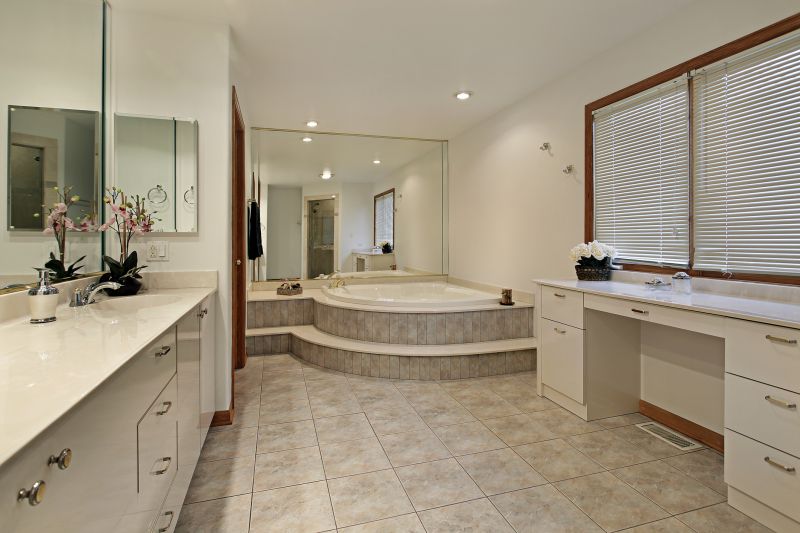 Top Bathtub Installation Companies in Walkerton, IN